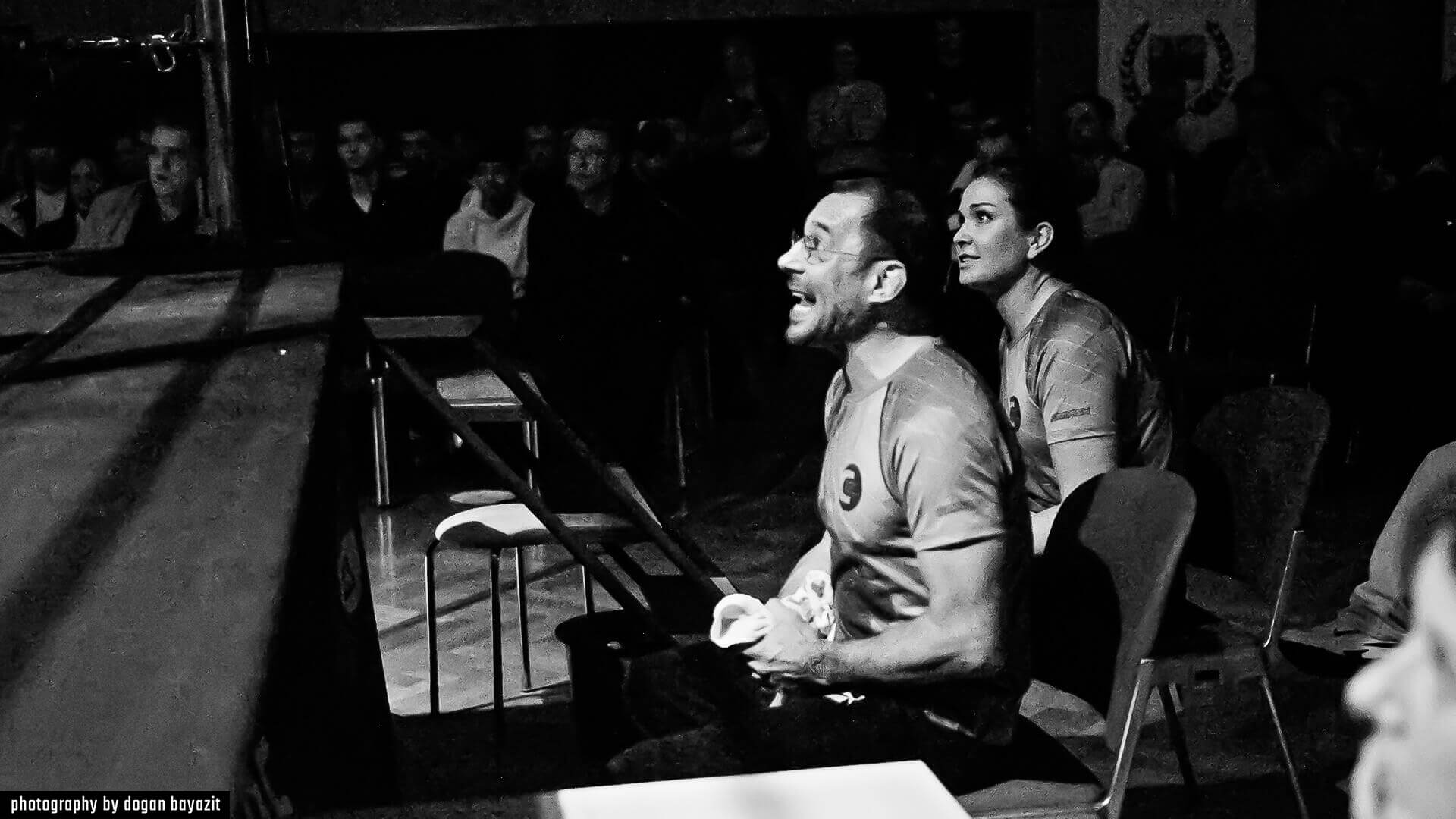 Boxtrainer aus Koeln coachen beim Boxevent Golden Gloves 2025